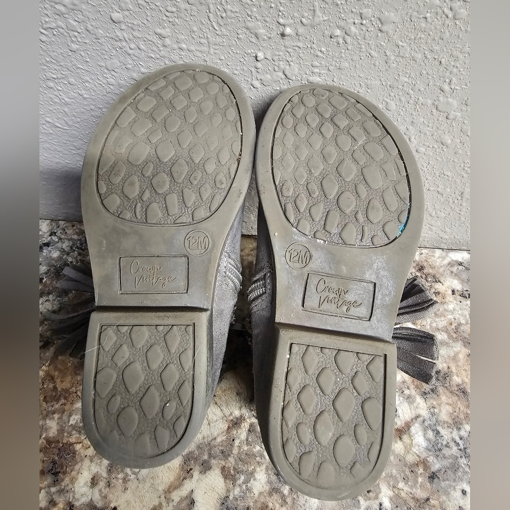 Crown Vintage Suede Scallop Ankle Boots with Braided Accent *Little Girl SIZE 12 - Picture 6 of 8